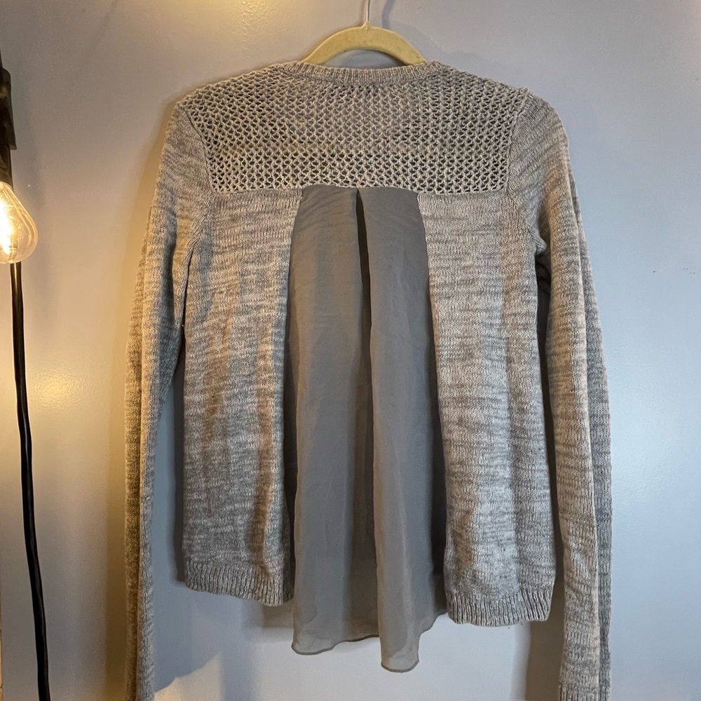 Abercrombie Crop Gray Sweater - Picture 2 of 3